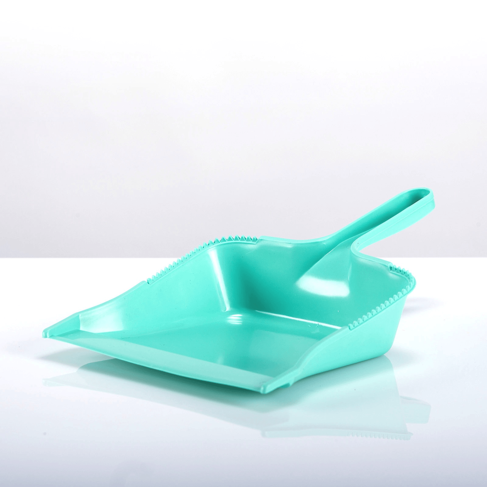 miSkone-plastika-lopatica-ii-27674_1920x1920