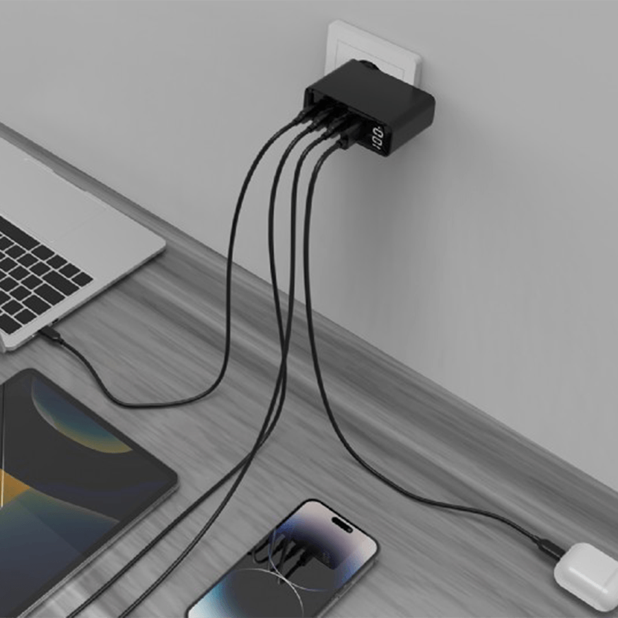 0140290_usb-punjac-3xtype-c-usb-a-4-port-100w-gan-usb-fast-charger-lcd-black-gembird-ta-uc-pdqc100lcd-01-bk